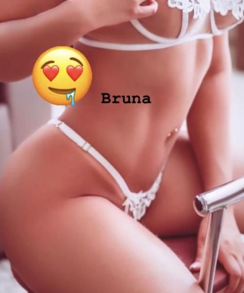 I'm Bruna, a Brazilian Sexy Cat of Exotic and Sexy Beauty, and with Magic hands, very professional in what she does, I'm sure you'll leave very relaxed and happy to start the day full of Energy!      I serve my clients in a comfortable, discreet and very safe place, where you will be free to relax and enjoy your moment of pleasure! Parking on site.      I will also serve my customers wherever they are!                Service from Monday to Friday                          9 am 11 pm         “Weekends and different times send me a message!”         Tex me: (786) 577-8701      Please don't call me just text message    👉🏼 Don't ask to send photos my photos will always be on the page! I do not send photos, Thank you! 👌🏽😉 