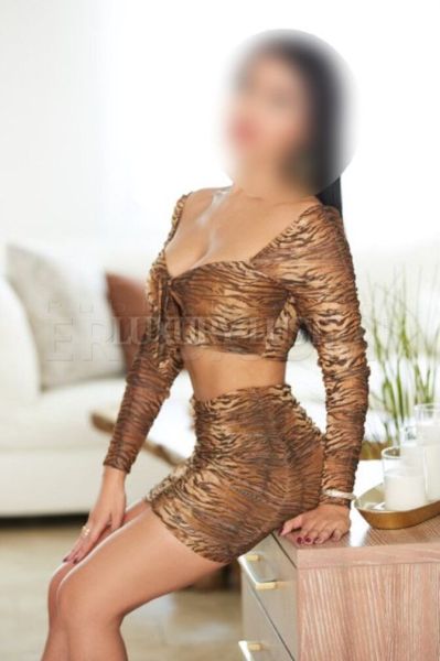 Hi I’m a tiny classy exotic girl , I’m available ONLY Friday -Saturday please be gentleman and with good  manners when you contact me. I going to be really happy to make your wishes come true ! Just serious guys please. 

Only text msn , verification request. 

Boca- Deerfield- Fort Lauderdale 